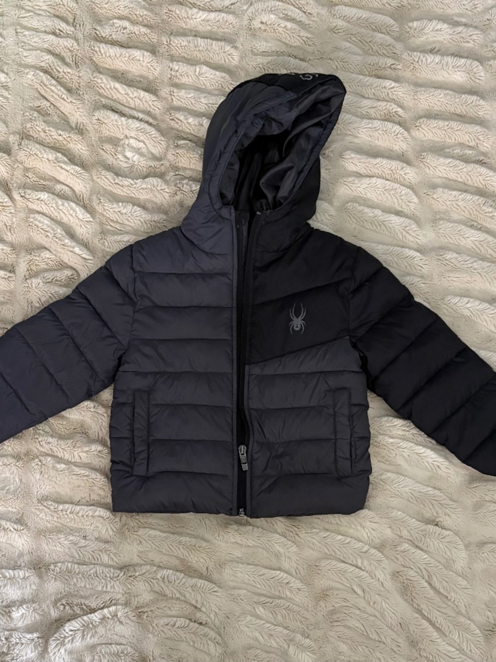 Spyder kids puffer jacket in black & gray size 4T
